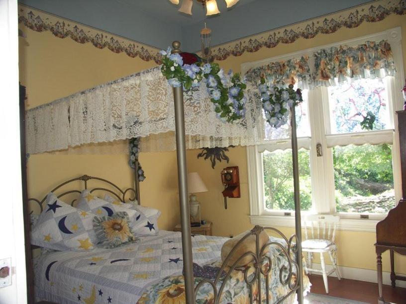 San Andreas Robin'S Nest Bed & Breakfast חדר תמונה